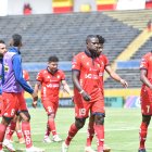 Jugadores de El Nacional luego del partido que perdieron ante Orense en la fecha 11 e Orense