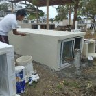 Los arreglos en las tumbas marcaro este 1 de noviembre en los cementerios de Santa Elena.