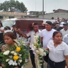 Durante el funeral de Franklin Franco Luna hubo conmoción entre deudos.

ag - periodista
ag - granasa