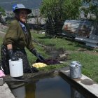Algunos se han buscado maneras de suplir la falta de agua en sus domicilios.