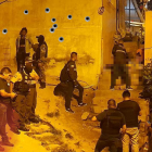 En una escalinata quedó una de las víctimas de los últimos ataques en Tripa de Pollo.