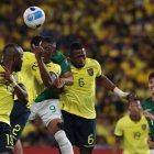 Ecuador enfrenta a Bolivia en el estadio Monumental de Guayaquil.