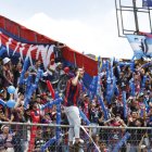 Más de 15 mil hinchas de Deportivo Quito llegaron al estadio Gonzalo Pozo para respaldar a su equipo.