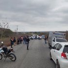 La policía cerró el área para buscar pistas que ayuden a esclarecer el hecho.