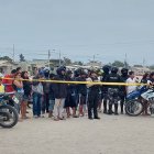 Moradores del sector miraban lo que ocurrió.