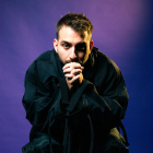 El cantante John Taleb, dejó su nombre artístico de Tres Dedos, para ser Johnta.