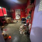 Dentro de la vivienda estaban las osamentas que fueron decomisadas por los agentes del orden.