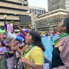 Colectivos feministas marcharon por la eliminación de Violencia de Género.