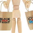 Ambos días ofrecen promociones a los consumidores.