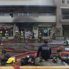 Bomberos trabajaron para controlar la emergencia.