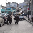 La Policía realizó un operativo en el cerro de El Carmen.