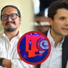 El concejal Wilson Merino (d) pidió la renuncia de Jorge Cisneros (i) a Pabel Muñoz.