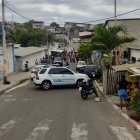 Dos personas fallecieron tras una fuerte balacera en Manta.