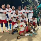 Flamengo de El Cóndor se quedó con el título de fútbol máster.