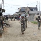 La presencia militar y policial ha hecho que los criminales usen prendas similares para cometer asesinatos.