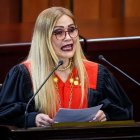 Rodríguez se suma a la lista de funcionarios sancionados por la UE.