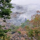 El incendio aún no ha cesado en esta parte de Esmeraldas.