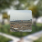 El predio donde se plantea el proyecto arquitectónico hoy está abandonado, se evidencia basura y charcos producto de las lluvias registradas en la ciudad en los últimos días.