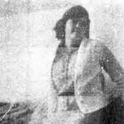 La policía de West Midlands pudo encontrar a la mujer gracias a esta foto borrosa.