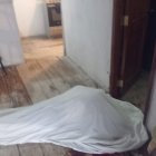 Los asesinos llegaron hasta la propiedad de la víctima, la sometieron, le dispararon y luego le cortaron la cabeza.