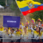 La delegación ecuatoriana en el desfile de inauguración en París 2024