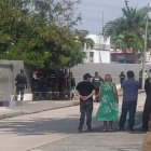 La gente quedó aterrada por el asesinato de un hombre fuera del Registro Civil.