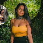 Es defensora de la lucha contra la extracción de recursos naturales en la Amazonía.