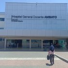 El hombre se encuentra en el Hospital Docente de Ambato.