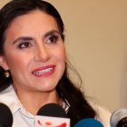 La cuencana Verónica Abad busca asumir como presidenta con la ayuda de la justicia.