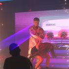 Alejandro Kenig realizó una rueda de prensa para hablar de su detención y minutos después estrenó su tema musical