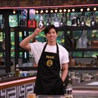 El participante aprendió a preparar comida ecuatoriana.