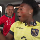 Momento en que Speed se sorprende por la novia de Jorgito.