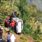 Dentro de la camioneta fue localizado el cuerpo de su conductor un joven de 29 años oriundo de Cevallos.