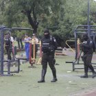 Policías acudieron al sitio este viernes, al conocer de otra muerte violenta.