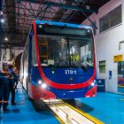 El nuevo trolebús eléctrico arribó a Quito a primeras horas de este sábado 18 de enero.