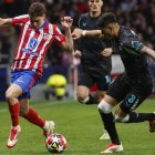 Piero Hincapié se estrenó como goleador en esta edición de Champions League.