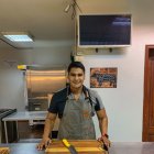 El chef adquirió experiencia en las cocinas de restaurantes de alta cocina en Galápagos, Cuenca, Quito, Manabí y Guayaquil.