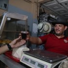 Sus productos más ‘pepas’ son las tortillas de maíz y yuca con diferentes rellenos.