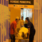 Un sujeto  fue atacado en un local de venta de salchipapas al terminar de comer unas salchipapas.