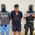 El hombre tenía una boleta de captura.