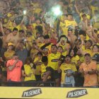 NOCHE AMARILLA DE BARCELONA... FD MIGUEL CANALES... 1 02 2025 AG-EXTERNOS