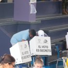 La jornada electoral en Ecuador avanzó sin mayores inconvenientes, según reportaron las autoridades.