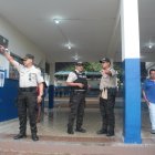 La Policía detuvo a más de treinta personas que infrigieron la ley seca.