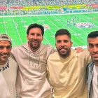 Luis Súarez, Lionel Messi, Jordi Alba y Sergio Busquets en el Super Bowl.