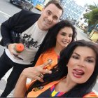 Los tres son amigos de hace muchos años.