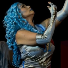 Sofía Caiche en su papel de Sofía IA en la 'Pareja Feliz'