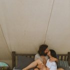 Imagen referencial. Las caricias despúes de la intimidad, son relevantes para las conexiones de pareja.