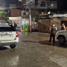 Los afectados estaban dentro de una vivienda cuando llegaron sicarios a matarlos, en Manta.