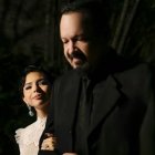 Ángela Aguilar junto a su padre, Pepe Aguilar.