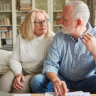 Las personas pueden jubilarse a los 60 años de edad y con 30 de aportaciones.